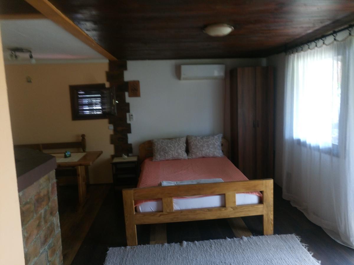 Apartmani Jankovic Vrdnik Exterior photo
