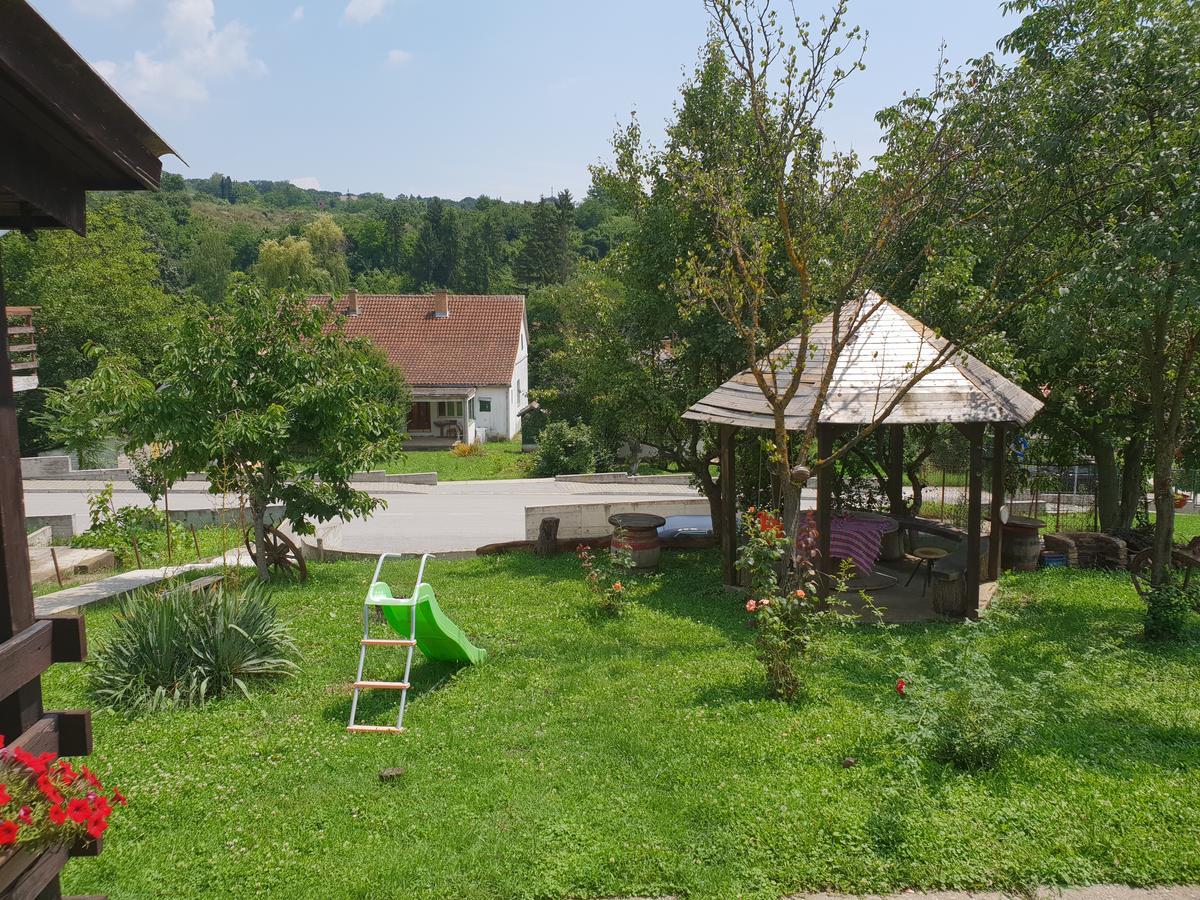 Apartmani Jankovic Vrdnik Exterior photo